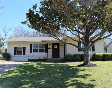 12028 Hoblitzelle Drive - Photo Thumbnail 10