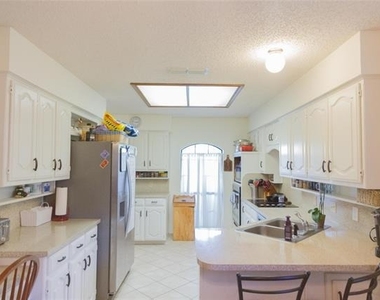 1400 E Exchange Parkway - Photo Thumbnail 7