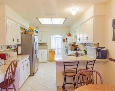 1400 E Exchange Parkway - Photo Thumbnail 9