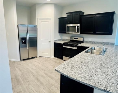 6212 Blacksmith Avenue - Photo Thumbnail 1
