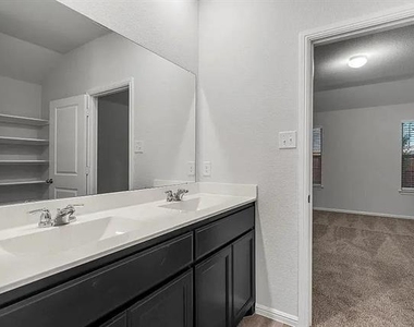 6212 Blacksmith Avenue - Photo Thumbnail 8