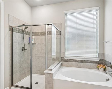 2114 Laurel Street - Photo Thumbnail 21