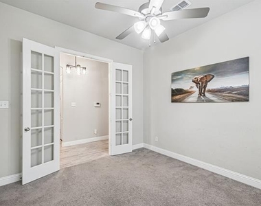 2114 Laurel Street - Photo Thumbnail 17