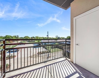 3522 Main Street - Photo Thumbnail 18