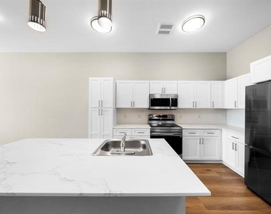 3522 Main Street - Photo Thumbnail 4