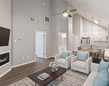 6108 Abrams Road - Photo Thumbnail 7
