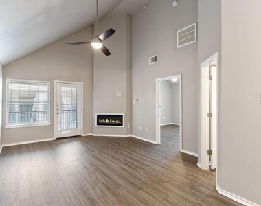 6108 Abrams Road - Photo Thumbnail 14