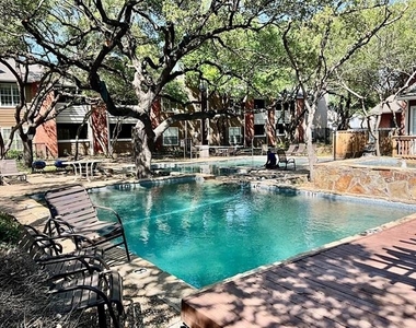 3621 W Northgate Drive - Photo Thumbnail 20