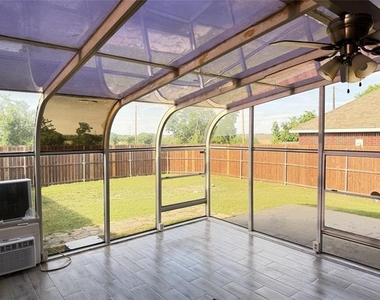 11902 Woodland Way - Photo Thumbnail 2