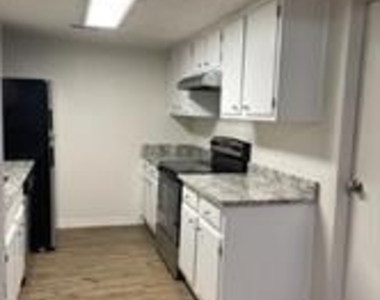 1505 W Pearl Street - Photo Thumbnail 1