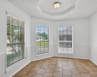 2403 Ridgevalley Drive - Photo Thumbnail 3