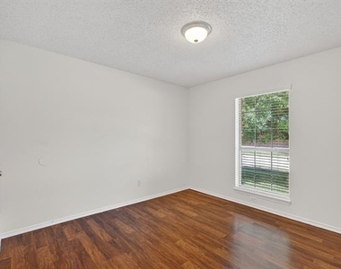 2403 Ridgevalley Drive - Photo Thumbnail 14