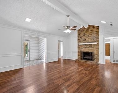 2403 Ridgevalley Drive - Photo Thumbnail 4