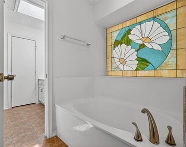2403 Ridgevalley Drive - Photo Thumbnail 17