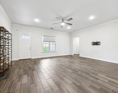 344 Cyprus Grove Drive - Photo Thumbnail 2