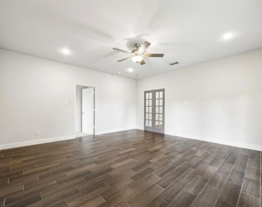 344 Cyprus Grove Drive - Photo Thumbnail 5