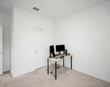 5948 Priory Drive - Photo Thumbnail 18