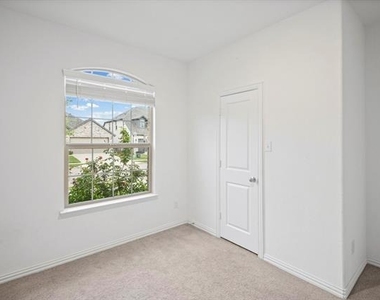 5948 Priory Drive - Photo Thumbnail 15