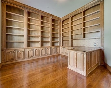 30 Kingsbury Trail - Photo Thumbnail 15