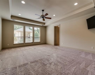 30 Kingsbury Trail - Photo Thumbnail 24