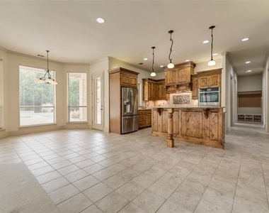 30 Kingsbury Trail - Photo Thumbnail 10