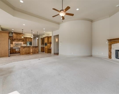 30 Kingsbury Trail - Photo Thumbnail 7