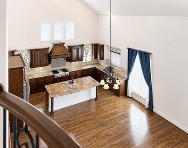 7304 Meadow Glen Drive - Photo Thumbnail 22