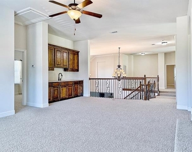 7304 Meadow Glen Drive - Photo Thumbnail 24
