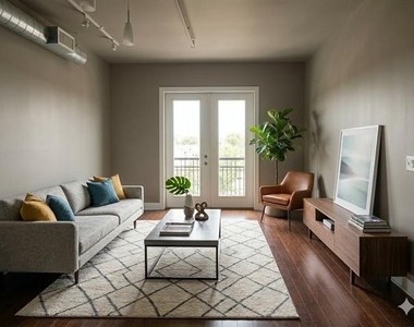 928 Travis Avenue - Photo Thumbnail 5