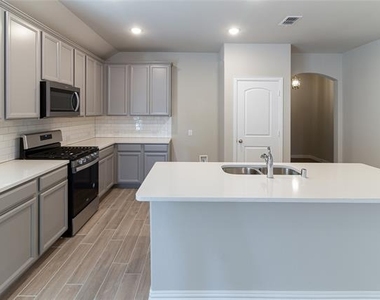 3004 Teak Drive - Photo Thumbnail 11