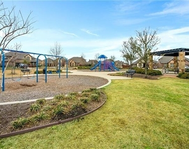 3004 Teak Drive - Photo Thumbnail 34
