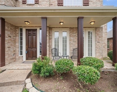 1571 Coastal Drive - Photo Thumbnail 2