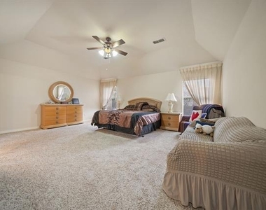 1571 Coastal Drive - Photo Thumbnail 16