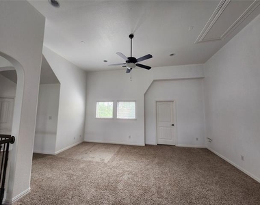 10647 Kingsford Lane - Photo Thumbnail 11