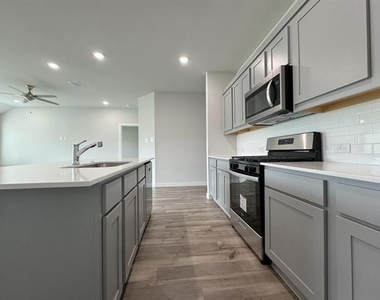 3705 Ray Roberts Drive - Photo Thumbnail 5