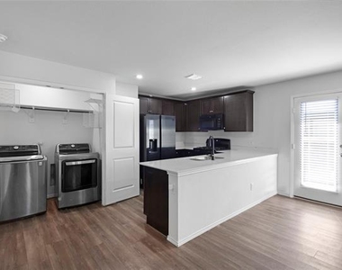 2505 Milne Court - Photo Thumbnail 7