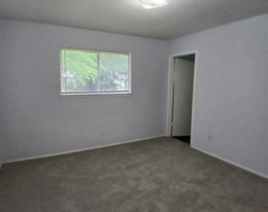 12109 Bishop Drive - Photo Thumbnail 35