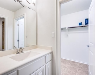 1407 Bridle Boulevard - Photo Thumbnail 31