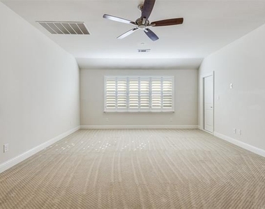 1407 Bridle Boulevard - Photo Thumbnail 22