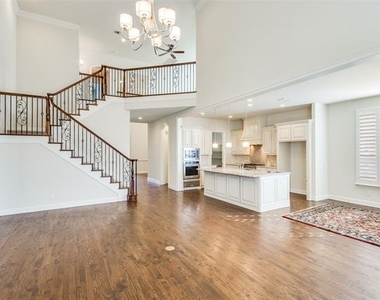 1407 Bridle Boulevard - Photo Thumbnail 9