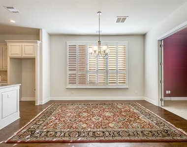 1407 Bridle Boulevard - Photo Thumbnail 14