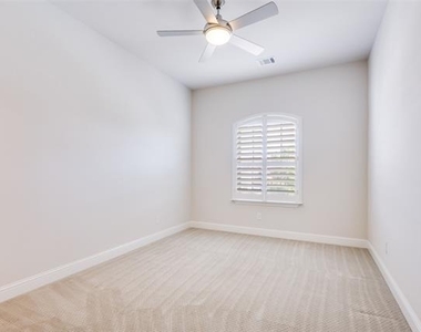 1407 Bridle Boulevard - Photo Thumbnail 30