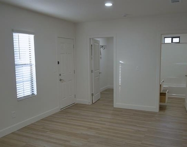 241 Brushy Creek Trail - Photo Thumbnail 16