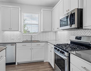 7053 Cedar Creek Drive - Photo Thumbnail 7
