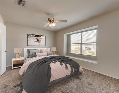 803 Hibiscus Trail - Photo Thumbnail 5