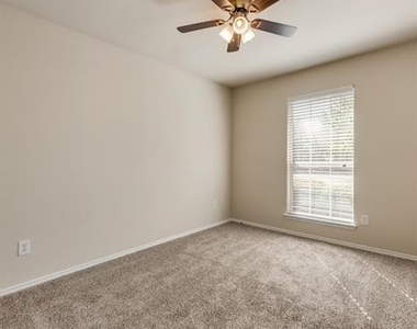 803 Hibiscus Trail - Photo Thumbnail 7
