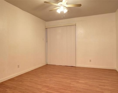 4314 Travis Street - Photo Thumbnail 4