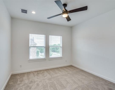 7207 Switchgrass Road - Photo Thumbnail 18