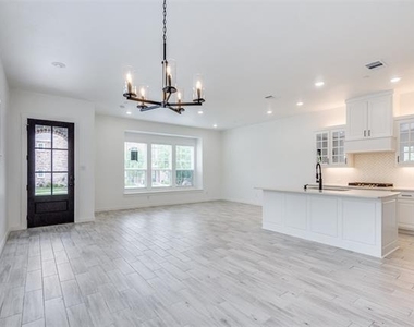 7207 Switchgrass Road - Photo Thumbnail 7