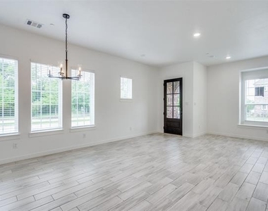 7207 Switchgrass Road - Photo Thumbnail 2
